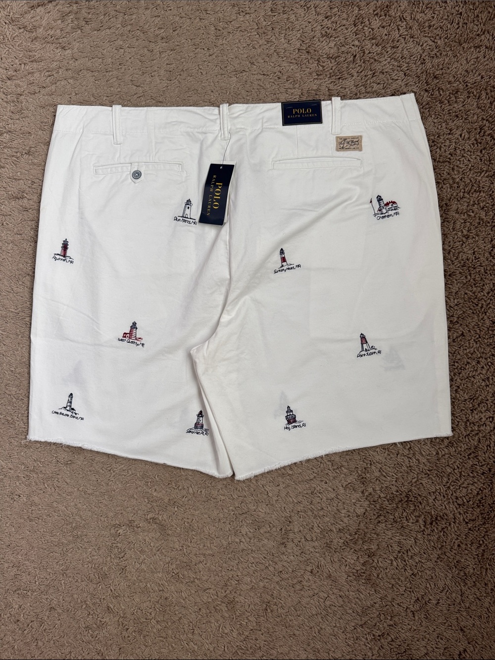 Polo by Ralph Lauren White Men's Flat-Front Lighthouse Embroidered Shorts - Picture 4 of 6